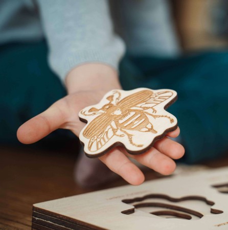 educational-wooden-puzzle-bee-kids-soundswood